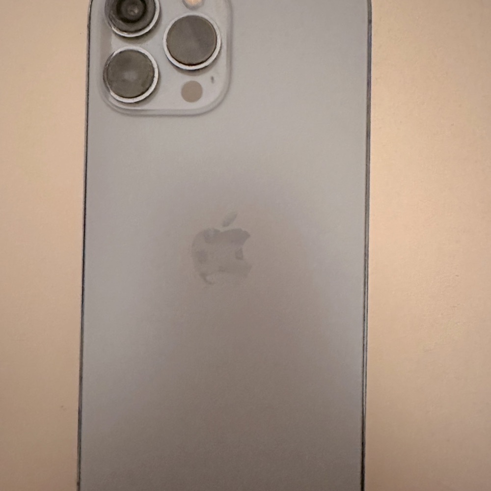 Apple iPhone 14 pro max AT&T disconnected